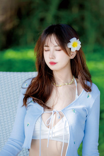 巨乳娘战僵尸